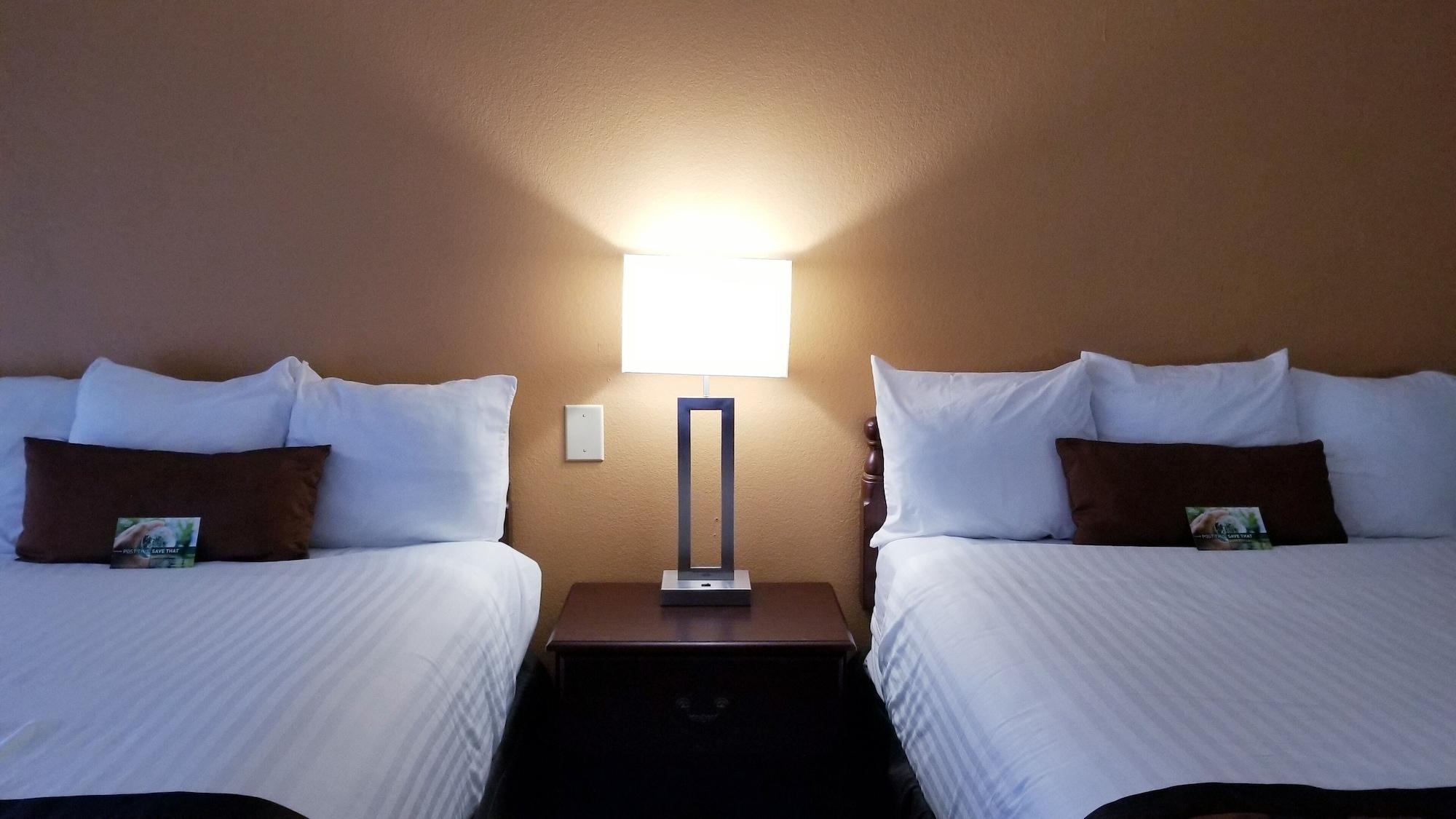 Wingate By Wyndham Airport - Rockville Road Indianapolis Extérieur photo
