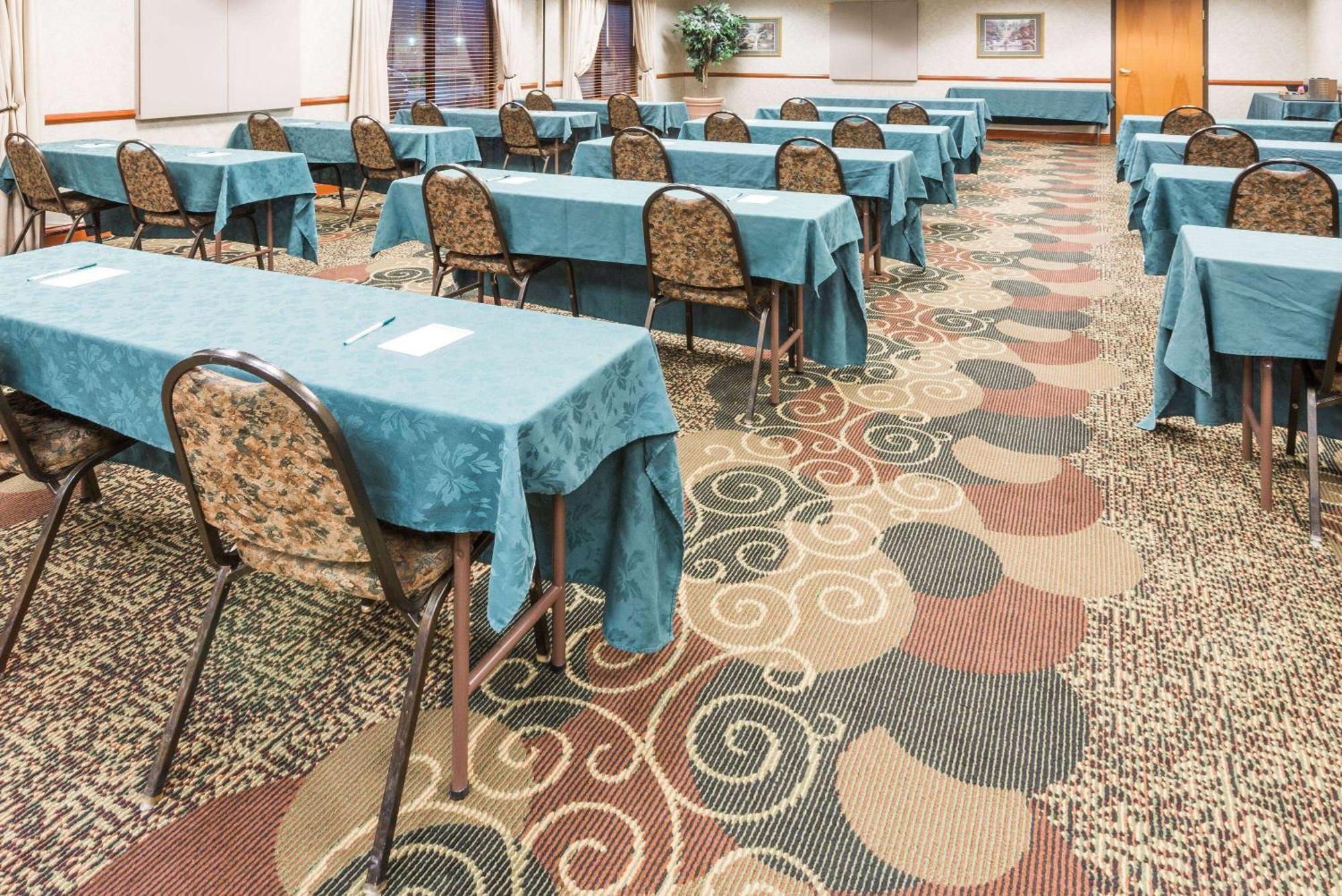 Wingate By Wyndham Airport - Rockville Road Indianapolis Extérieur photo