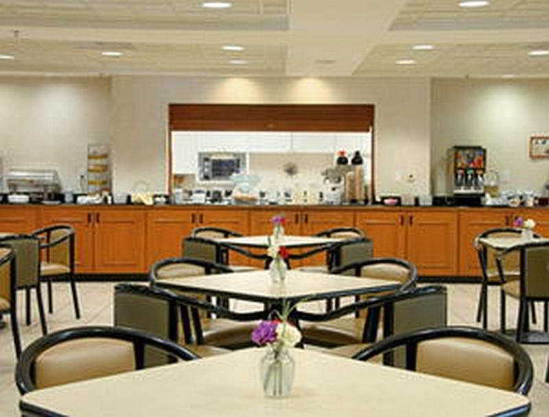 Wingate By Wyndham Airport - Rockville Road Indianapolis Extérieur photo